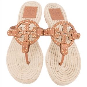 ToryBurch sandal 5.5 fit like 6